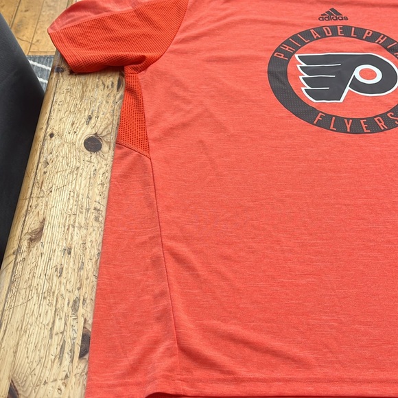 Brand new Adidas, Philadelphia Flyers, NBA Wickway shirt 2XL - Picture 14 of 15